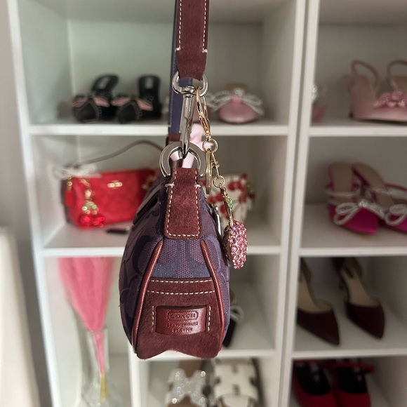 SOLD🎀 - Picture 3 of 9